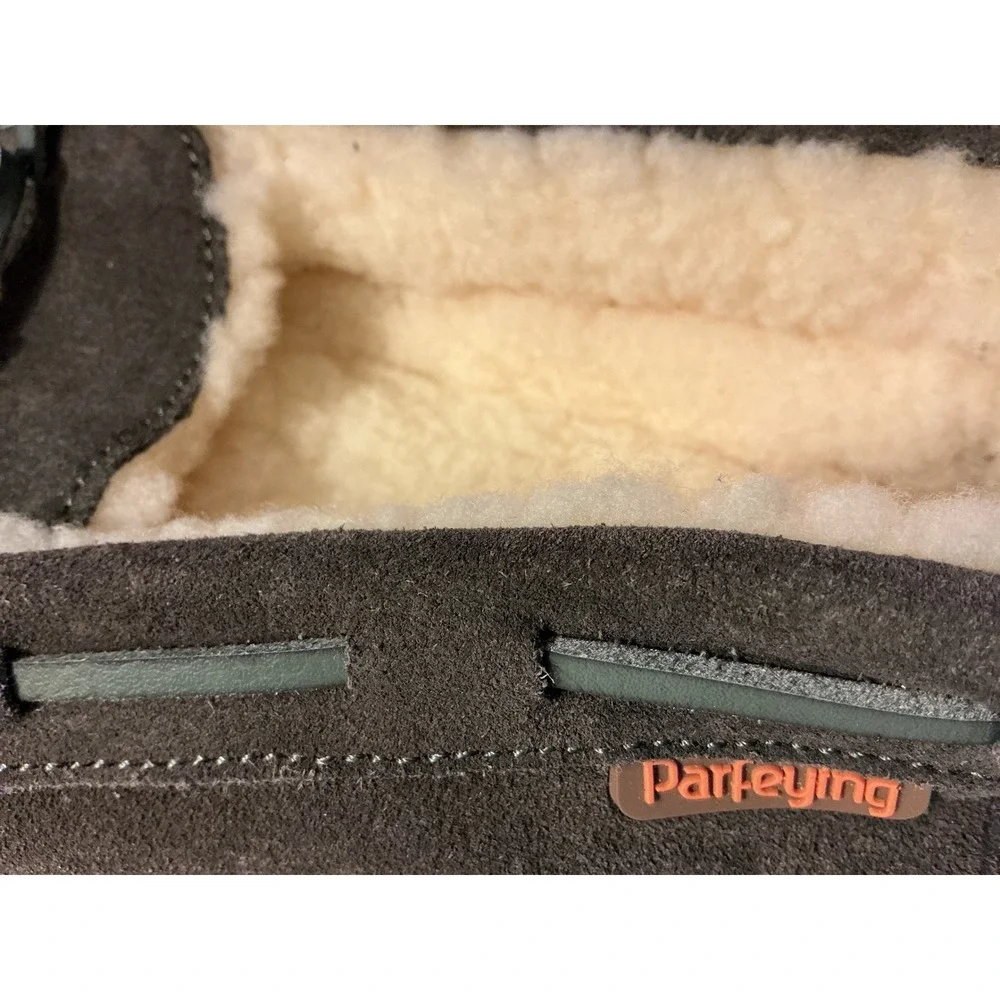 Parfeying Mens 7.5 Suede Moccasin Slippers Charcoal Grey Shearling Lined Shoes